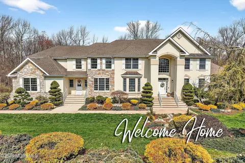 13 Palmer Cir, Millstone, NJ 08535