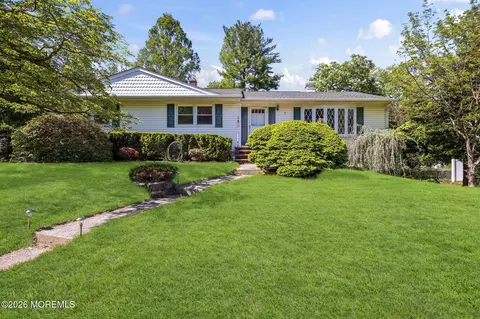15 Kings Rd, East Brunswick, NJ 08816