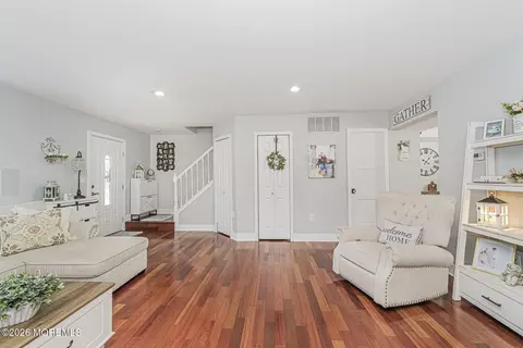 Entry Way - 4 Shilling Way, Jackson, NJ 08527 photo 1 of 2