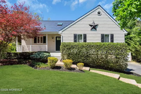 1401 Englemere Blvd, Toms River, NJ 08757