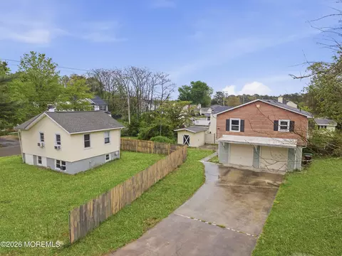 54 Third Ave, Toms River, NJ 08757