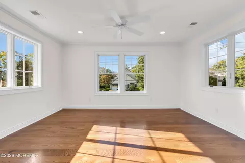 Bedroom - 907 Riverview Dr, Brielle, NJ 08730 photo 3 of 7