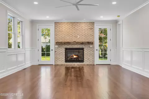 Living - 907 Riverview Dr, Brielle, NJ 08730 photo 1 of 2