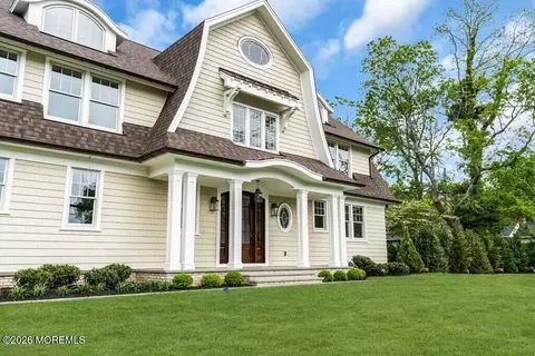Exterior - 907 Riverview Dr, Brielle, NJ 08730 photo 3 of 13