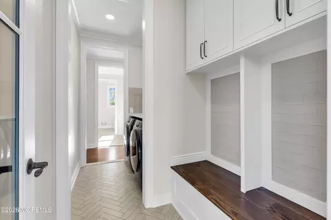 Entry Way - 907 Riverview Dr, Brielle, NJ 08730 photo 3 of 12