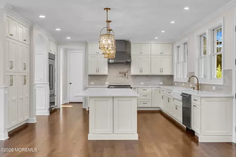 Kitchen - 907 Riverview Dr, Brielle, NJ 08730 photo 1 of 10