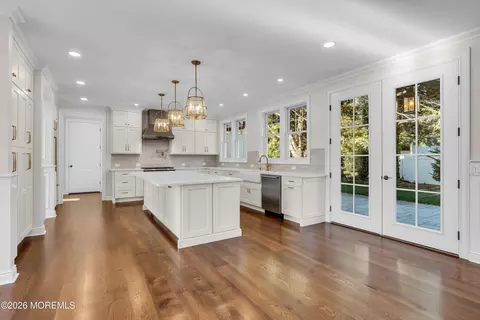Kitchen - 907 Riverview Dr, Brielle, NJ 08730 photo 2 of 10