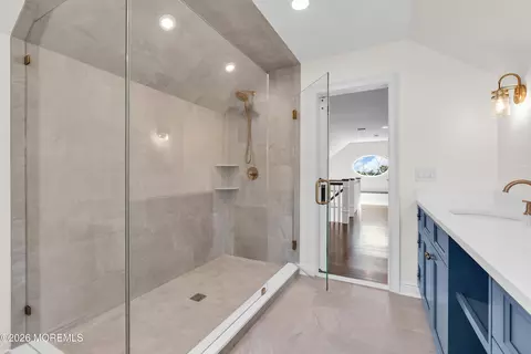Bath - 907 Riverview Dr, Brielle, NJ 08730 photo 10 of 11