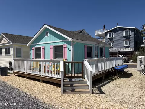 76 Millers Ln, Seaside Park, NJ 08752