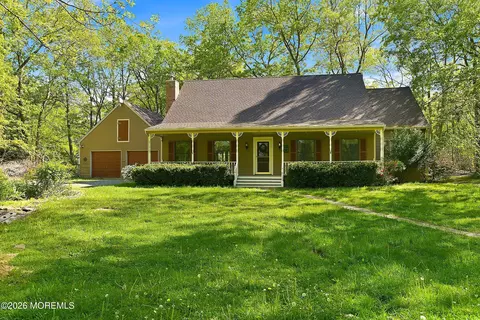 3206 Ridgewood Rd, Allenwood, NJ 08720