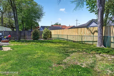 Exterior - 418 Beach Blvd, Forked River, NJ 08731 photo 5 of 5