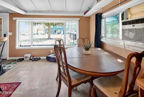 Dining - 418 Beach Blvd, Forked River, NJ 08731 photo 3 of 4