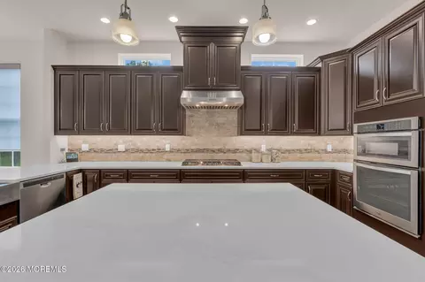 Kitchen - 185 Arborridge Dr, Forked River, NJ 08731 photo 6 of 7