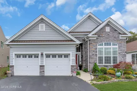 185 Arborridge Dr, Forked River, NJ 08731