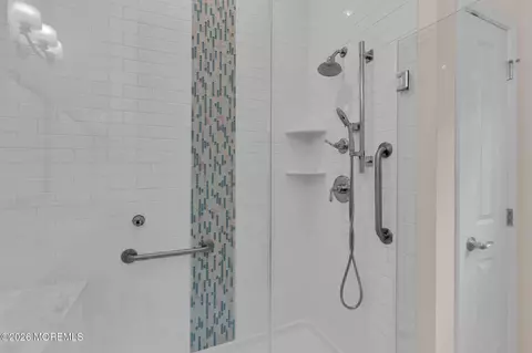 Bath - 185 Arborridge Dr, Forked River, NJ 08731 photo 4 of 6