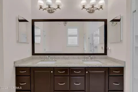 Bath - 185 Arborridge Dr, Forked River, NJ 08731 photo 2 of 6
