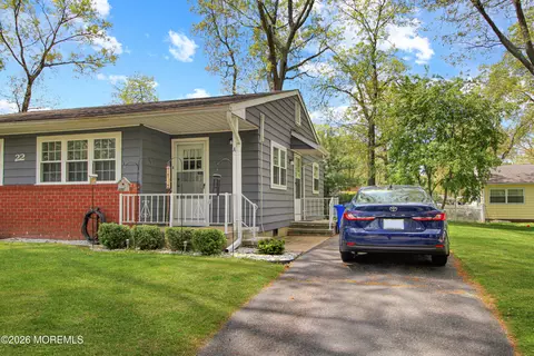 22 Roosevelt City Rd # A, Whiting, NJ 08759