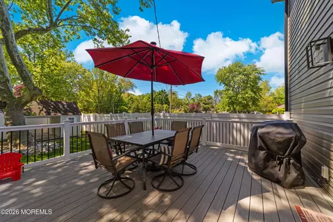 19 Acker Dr, Middletown, NJ 07748 photo 10