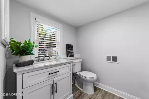 19 Acker Dr, Middletown, NJ 07748 photo 22