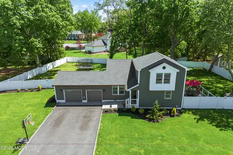 19 Acker Dr, Middletown, NJ 07748 photo 28