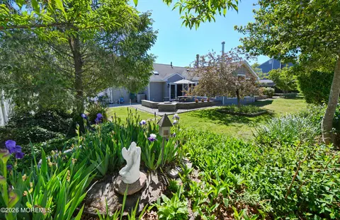 Exterior - 32 Aldgate Dr, Brick, NJ 08724 photo 8 of 10