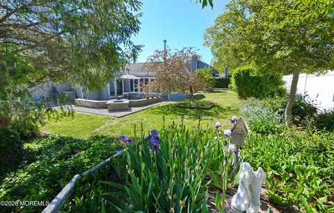 Exterior - 32 Aldgate Dr, Brick, NJ 08724 photo 6 of 10