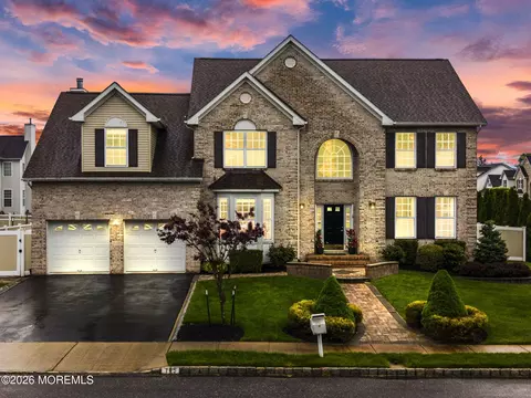 15 Ellis Ct, Morganville, NJ 07751