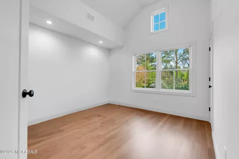 Bedroom - 181 Rumson Rd, Rumson, NJ 07760 photo 4 of 9