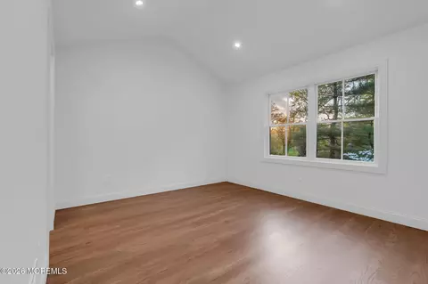 Bedroom - 181 Rumson Rd, Rumson, NJ 07760 photo 7 of 9