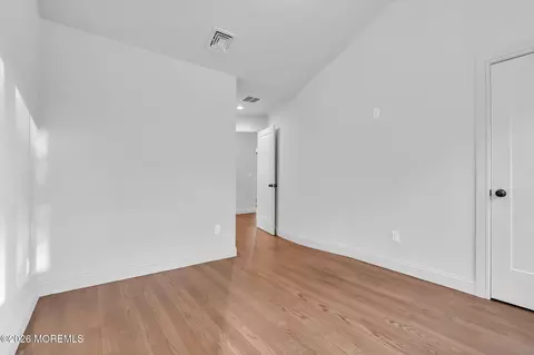 Bedroom - 181 Rumson Rd, Rumson, NJ 07760 photo 3 of 9