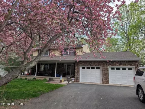 11 Bright Rd, New Egypt, NJ 08533