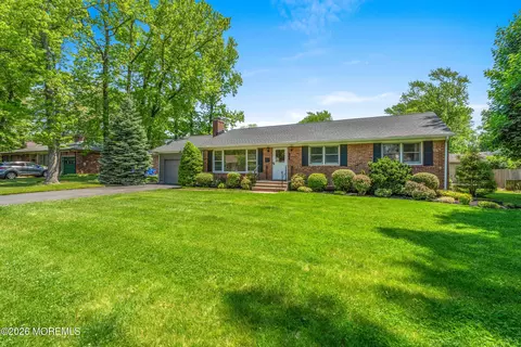 1502 Romaine Pkwy, Ocean, NJ 07712