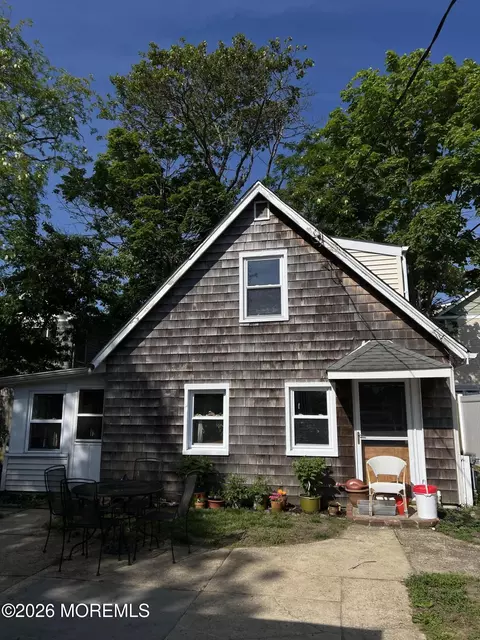 1831 Laurel Ter, Belmar, NJ 07719