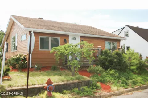 832 6th St, Union Beach, NJ 07735