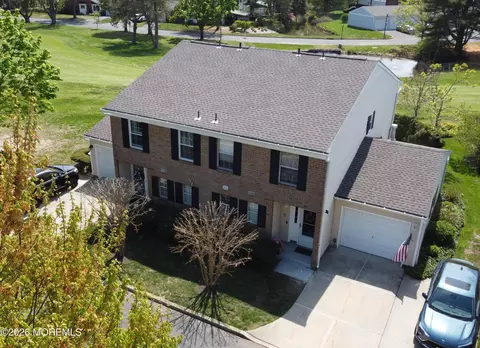 3 Willow Ln, Spring Lake Heights, NJ 07762