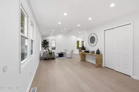 124 Fishing Creek Rd, Lower, NJ 08204