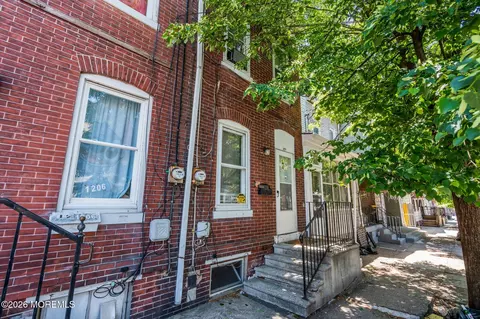 1208 Chestnut Ave, Trenton, NJ 08611