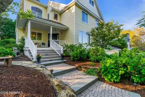 301 Old Bridge Rd, Brielle, NJ 08730