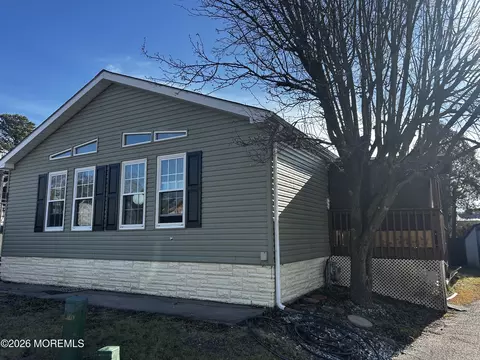 83 Seattle Slew Dr, Howell, NJ 07731