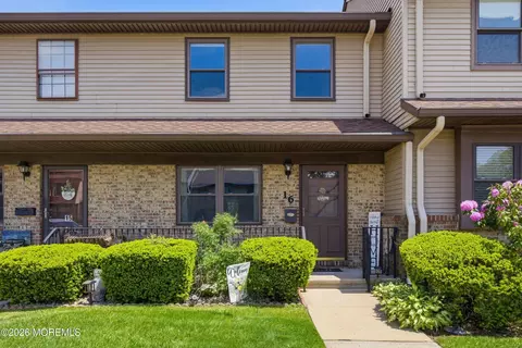 16 Village Green Way, Hazlet, NJ 07730