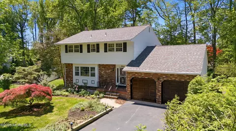 7 Oakland Rd, Old Bridge, NJ 08857