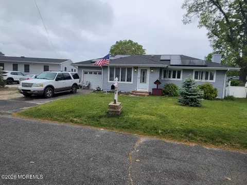 202 Teal Rd, Brick, NJ 08723