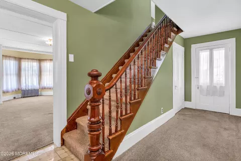 Entry Way - 43 Devonshire Ct, Middletown, NJ 07748 photo 3 of 5