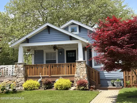 31 Windsor Ct, Neptune City, NJ 07753