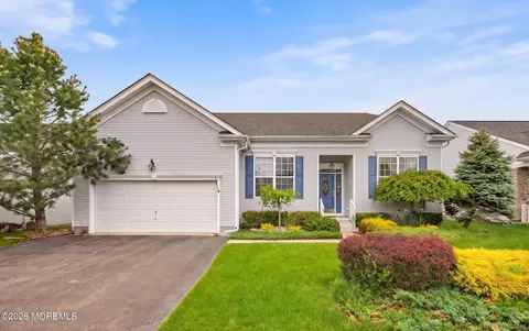 7 Brattleboro Rd, Jackson, NJ 08527