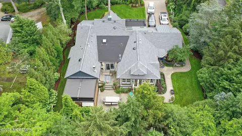 Exterior - 651 Oceanview Rd, Brielle, NJ 08730 photo 17 of 20
