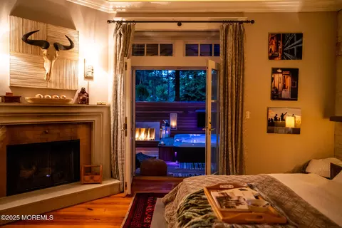 Bedroom - 651 Oceanview Rd, Brielle, NJ 08730 photo 5 of 11