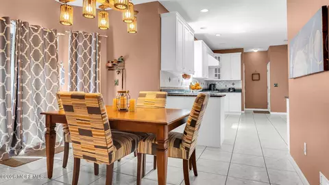 Dining - 645 Reed Rd, Jackson, NJ 08527 photo 1 of 1