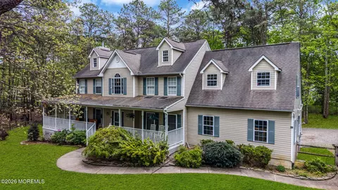 Exterior - 645 Reed Rd, Jackson, NJ 08527 photo 4 of 20