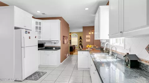 Kitchen - 645 Reed Rd, Jackson, NJ 08527 photo 4 of 4
